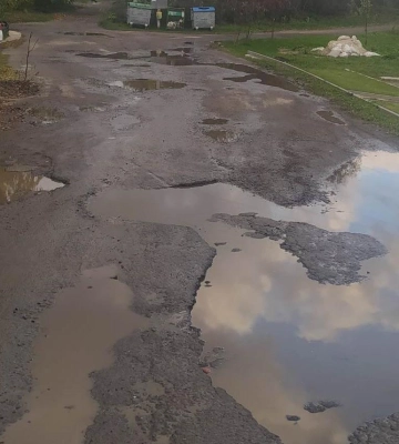 Жителі Івонченців просять відремонтувати кілька вулиць