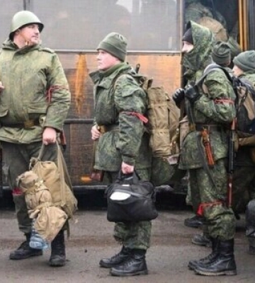 Окупанти розпочали мобілізацію у Маріуполі, - Андрющенко. ФОТО