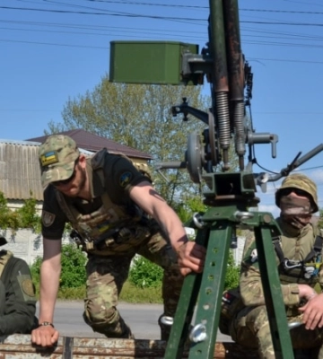 Нацгвардійці в Херсоні проти російських дронів (фоторепортаж)