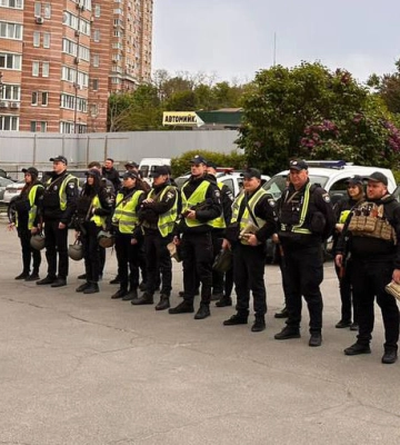Поліцейські Києва посилили заходи безпеки в місті