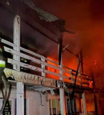 Внаслідок атаки на Одещину працівники складу отримали поранення: одну людину шукають