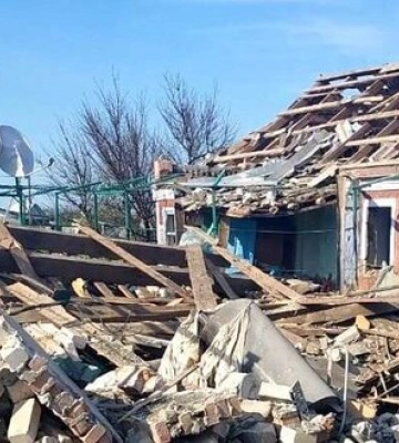 На Херсонщині російська армія обстріляла Золоту Балку та Качкарівку: поранена людина