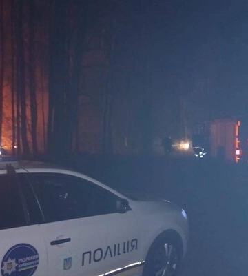 Вночі на Київщині внаслідок падіння дронів спалахнули пожежі