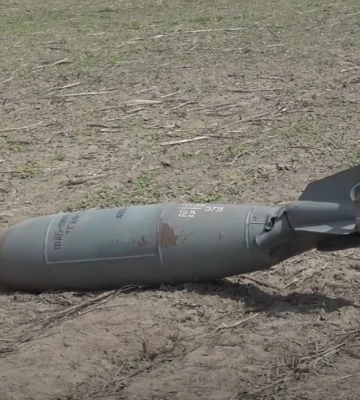 На Сумщині вибухотехніки поліції знищили керовану півтонну авіабомбу росіян