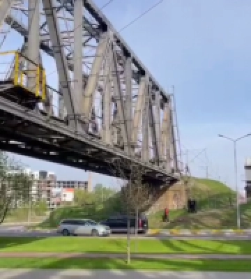 В Ірпені на кілька днів закриють рух біля залізничного мосту