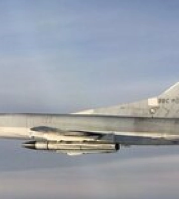 Ночью &quot;убийцами авианосцев&quot; Х-22 РФ ударила по складу в Одесской области. Погиб охранник