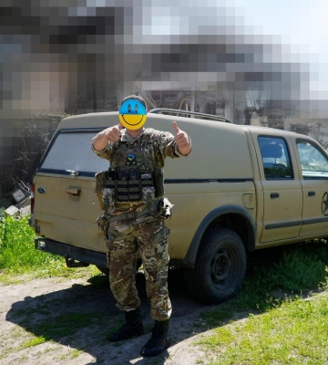 Пікап для «азовців», дрони та «старлінки» — бійцям з Полтавщини передали нове обладнання