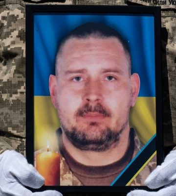 Ужгород попрощався зі ще одним загиблим захисником України – Артуром Анікієнком
