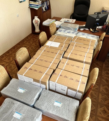 Миколаївська лікарня отримала від благодійників важливі інструменти для обробки поранень