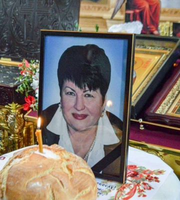 Ніхто не стримував сліз. У Нікополі мало не все місто проводжало в останню путь Анну Зінченко 