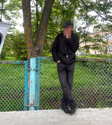 У Рівненському районі розшукали чоловіків, які викрадали телефони