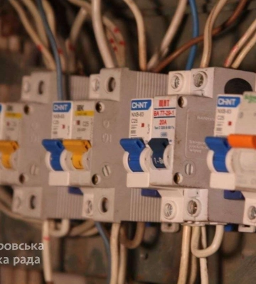Дніпро піклується, і навіть попри війну продовжує втілювати проєкти за програмою співфінансування у будинках ОСББ та ЖБК