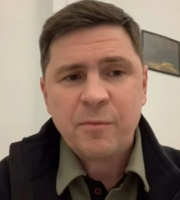 Подоляк припустив, що Крим може втратити автономію після деокупації