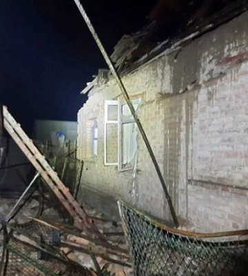 Унаслідок ракетного обстрілу Дніпропетровщини поранена молода жінка