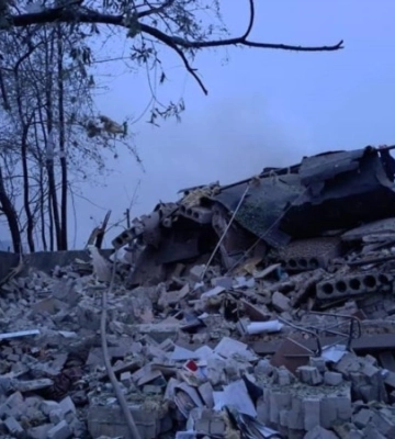 У Дніпрі повідомили про наслідки вечірнього удару: через падіння уламків ракет поранена жінка