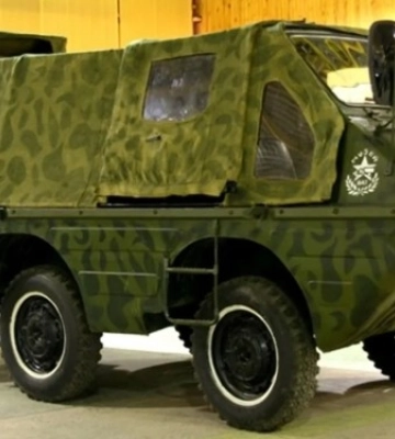 В мережі показали унікальний шестиколісний позашляховик ЛуАЗ