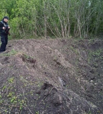 У Київський області виявили воронку від російської ракети: наслідки нічної атаки