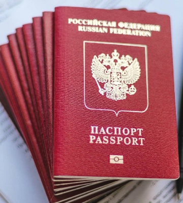 В Мелитополе "гастролеры" из России сожгли документы и приостановили паспортизацию