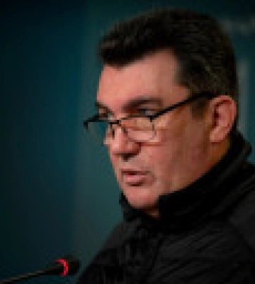 Данілов: "парад" безславно померлих російських солдатів - "єдиний, що гідний приймати вбивця українських дітей путін"