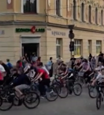 Масовий велозаїзд Big City Ride на підтримку ЗСУ відбувся в Ужгороді (ВІДЕО)