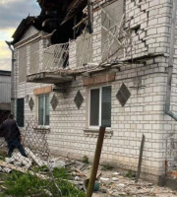 Внаслідок нової атаки рф зруйновано будинок у Бучанському районі 