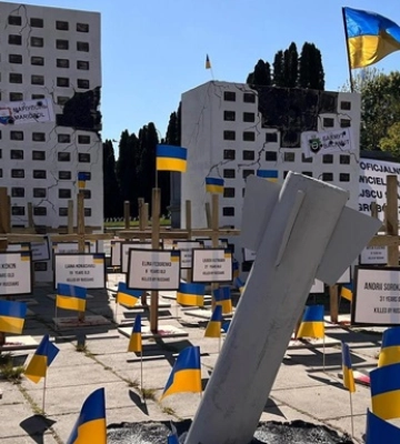 Послу РФ у Варшаві завадили покласти вінок на цвинтарі радянських воїнів
