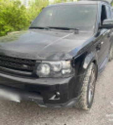 У Львові юнаки, які голосно слухали Лєпса у Range Rover, отримали повістки