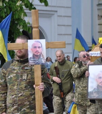 У Києві попрощалися з режисером Данилом Данисевичем, який загинув під Бахмутом