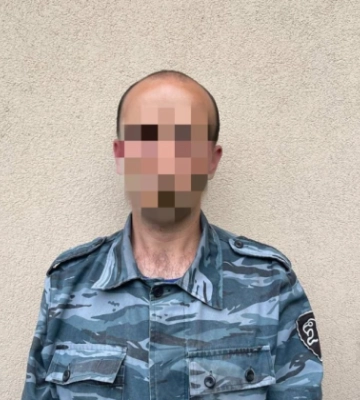 Выманивал деньги у семей пропавших бойцов ВСУ: в Киеве разоблачен мошенник