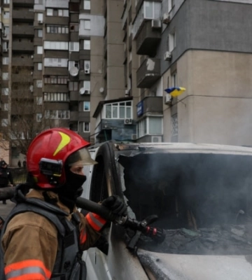 Нічна атака на Київ: влада вказала, де впали уламки дрона