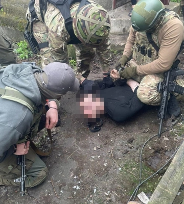 СБУ затримала зрадника, який надсилав у російський Телеграм-бот розвіддані про оборону Києва (відео)
