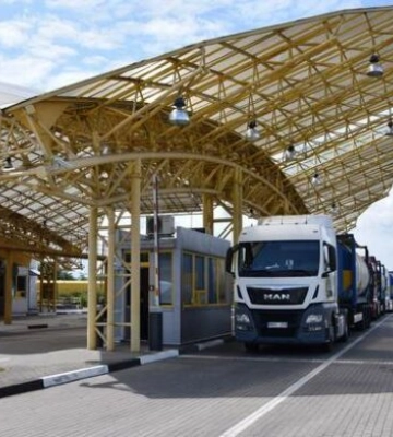 Як записатися у електронну чергу на перетин кордону вантажівкою