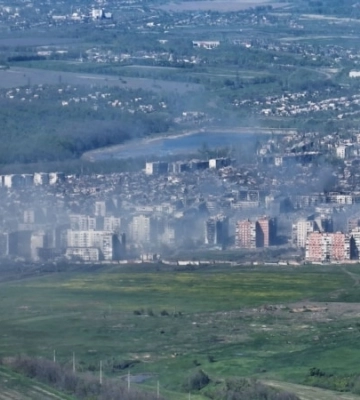 Росія відступила з деяких ділянок під Бахмутом до двох кілометрів - Сирський