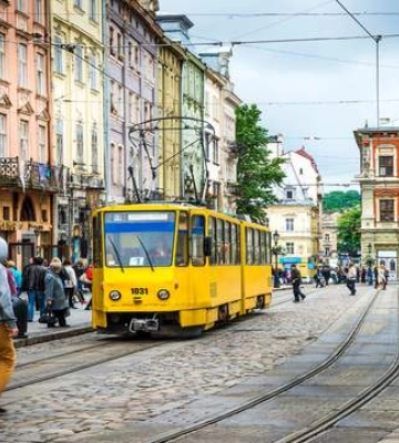 Куди піти з мамою у Львові: нові місця, які точно вас здивують