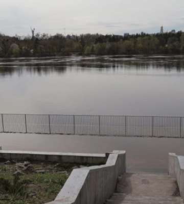Водопілля у Києві: рівень води у Дніпрі значно знизився