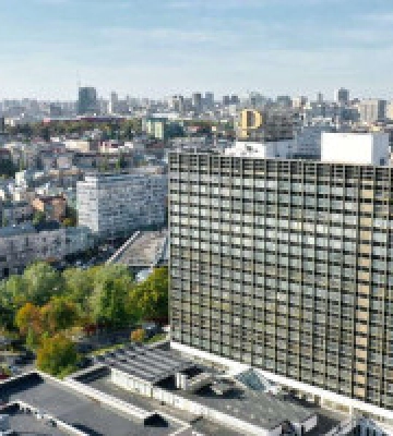 Столичний Premier Hotel Rus, що належав громадянам рф, перейшов у власність компанії Тігіпко