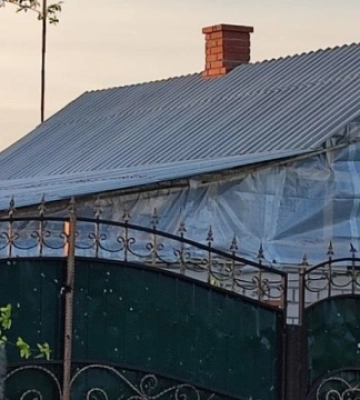 На Миколаївщині відбудовують пошкоджені обстрілами росіян будинки