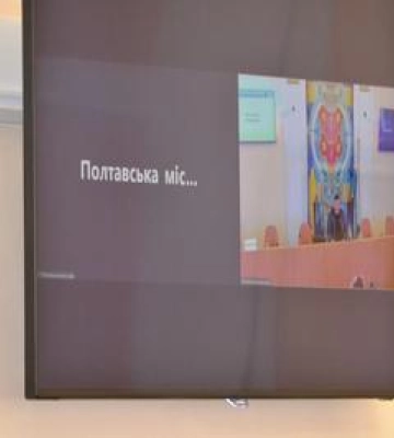 Сесія за 4 хвилини: депутати Полтавської міськради не зібралися, щоб звільнити Карпова