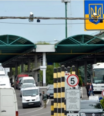 БЭБ проводит обыски на Львовской таможне и таможенном посту «Шегини»