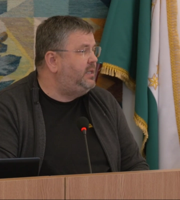 Чому у Полтавській міськраді хочуть змінити секретаря: думки депутатів та Андрія Карпова