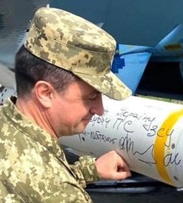 Олещук показал американскую ракету HARM на украинских самолетах – фото