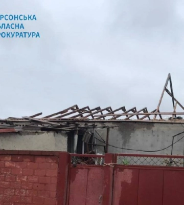 Росія обстріляла центр Херсона та пошкодила водогін, можуть бути перебої з водою