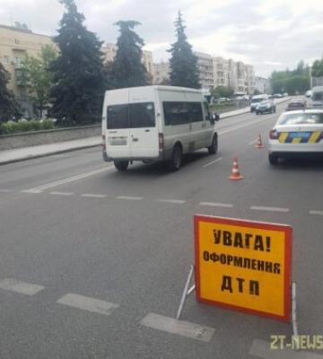 У центрі Житомира автомобіль на переході збив жінку