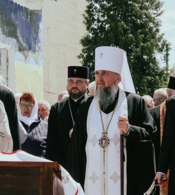 Митрополит Епіфаній освятив стелу загиблих випускників Нововолинського ЦПТО