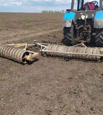 У Миколаївській області на невідомому боєприпасі підірвався трактор