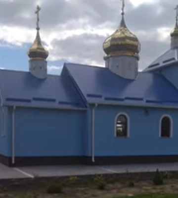 Скандал у Луцькому районі: замість житлового будинку побудували церкву МП та моляться за російську армію