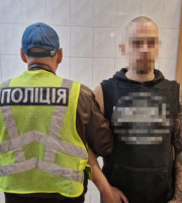 У Києві затримали чоловіка, який три доби знущався над співмешканкою 