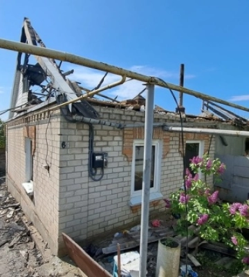 Унаслідок обстрілу селища неподалік Запоріжжя пошкоджені майже пів сотні будинків