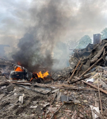 РФ обстріляла Слов&#039;янськ ракетами С-300: поранено жінку, пошкоджено дві багатоповерхівки й приватні будинки