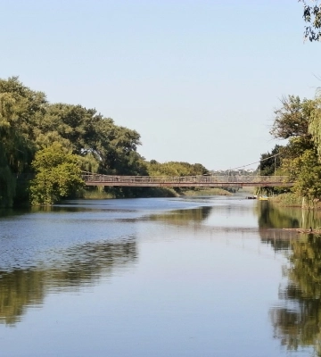 На Тячівщині жінка впала з моста в річку